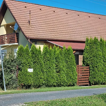 Balatonihaz Semesterbostad